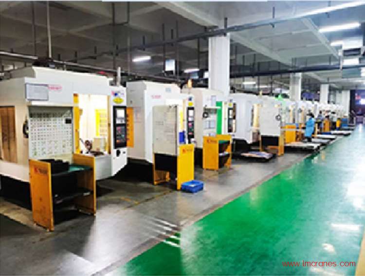 鋁合金軌道起重機應用